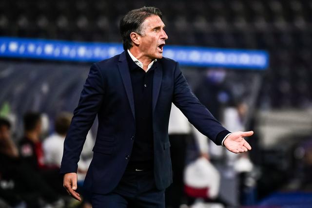 巴萨官方：费兰-托雷斯参加部分合练